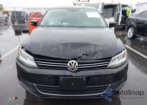 2014 Volkswagen Jetta 1.8T Se z USA, uszkodzony, nr VIN 3VWD17AJ8EM400226